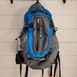 REI Ventura 30 Women's Lightweight Grey & Teal Backpack Outdoor Hiking Bag